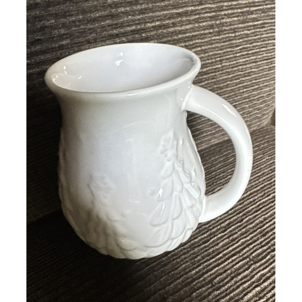 Temp-tations Christmas Mug‎ 16-oz Textured With Six Raised Tree & Stars White